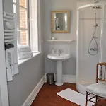 לינה וארוחת בוקר Chateau D'auteuil - D'hotes 4*