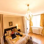 לינה וארוחת בוקר Chateau D'auteuil - D'hotes 4*