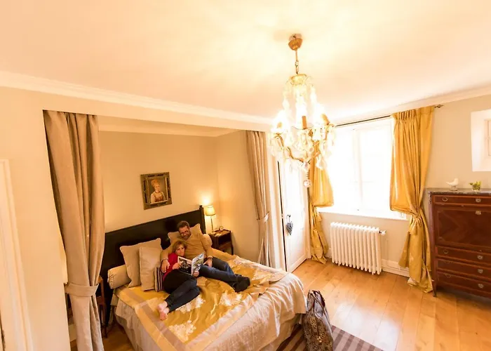 Couette-café Château D'auteuil - D'hôtes 4*