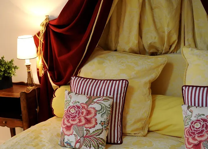 Couette-café Château D'auteuil - D'hôtes