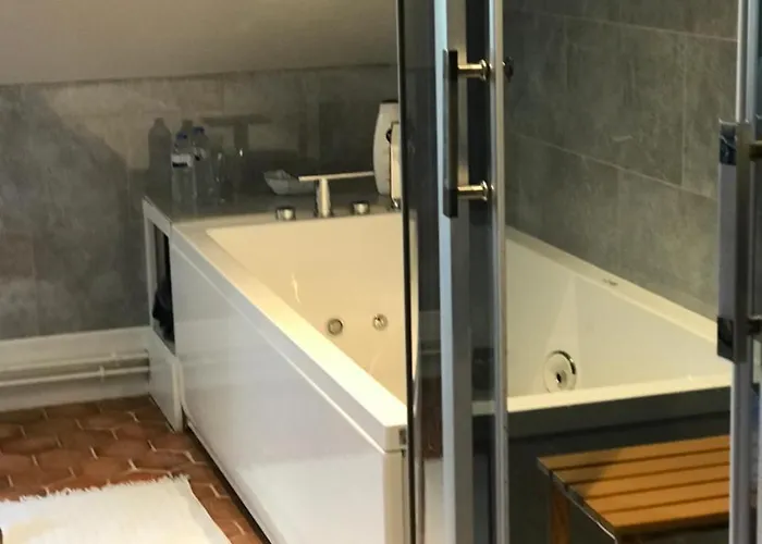 Couette-café Château D'auteuil - D'hôtes